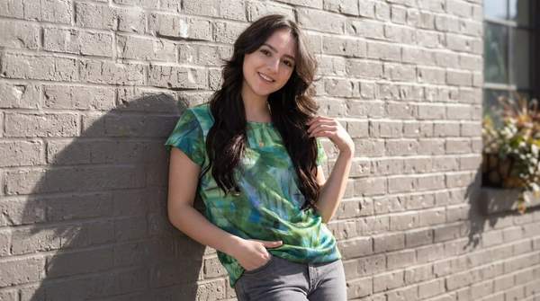 The Honest Verdict on Bralessness, Straight From Women Who Ditched Their Bra Straps